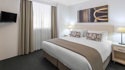 Oaks Sydney Castlereagh Suites - Perths Hotel 12