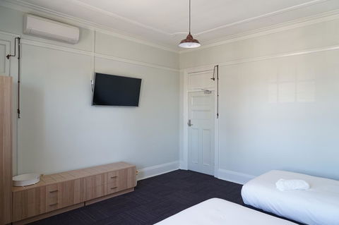 Rosehill Hotel - Perths Hotel 4