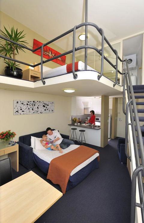 Metro Apartments On Darling Harbour - Perths Hotel 1