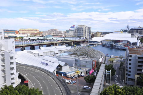 Metro Apartments On Darling Harbour - Perths Hotel 9
