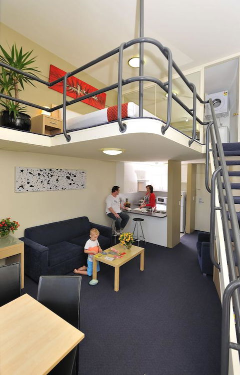 Metro Apartments On Darling Harbour - Perths Hotel 4