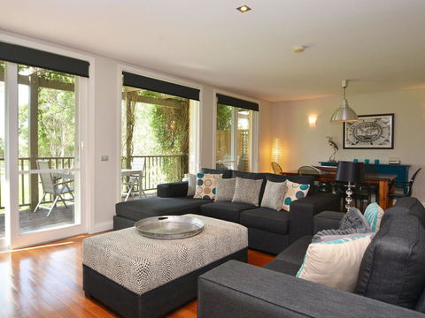 Villa 3br Margarita Villa Located Within Cypress Lakes Resort - Perths Hotel 9