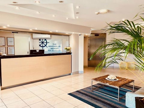 Boathouse Resort (Water Front) - Perths Hotel 16