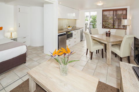 Julians Apartments - Perths Hotel 18