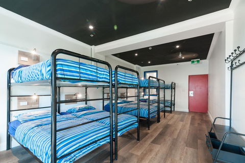 Mad Monkey Hostel Coogee Beach - Perths Hotel 30