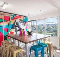 Mad Monkey Coogee Beach - Perths Hotel