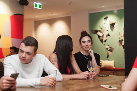Mad Monkey Hostel Coogee Beach - Perths Hotel 22