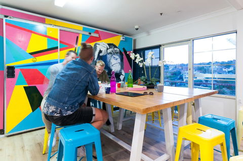 Mad Monkey Hostel Coogee Beach - Perths Hotel 21