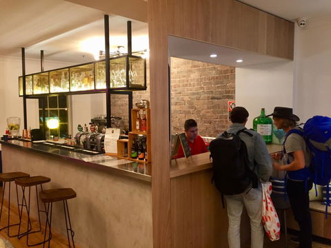 Mad Monkey Hostel Coogee Beach - Perths Hotel 8