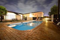 Book Mudgee Accommodation Vacations Perths Hotel Perths Hotel