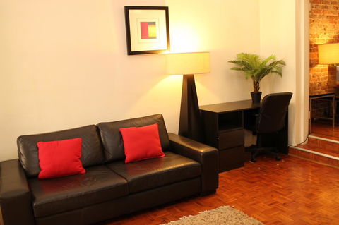 Newtown Cozy Stays - Perths Hotel 12