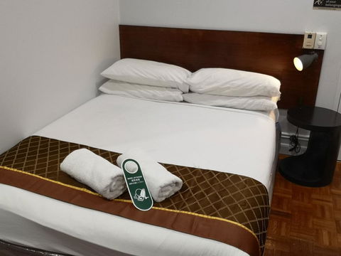 Newtown Cozy Stays - Perths Hotel 23