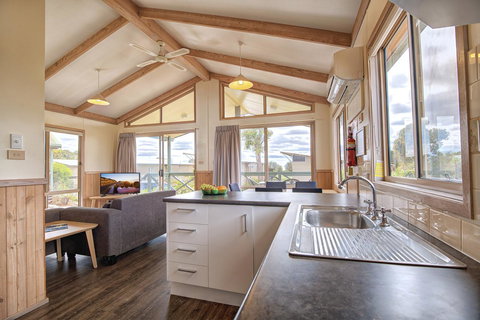 Discovery Parks - Pambula Beach - Perths Hotel 13