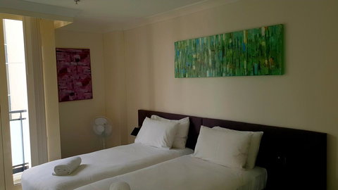 Liv Apartments Haymarket - Perths Hotel 9