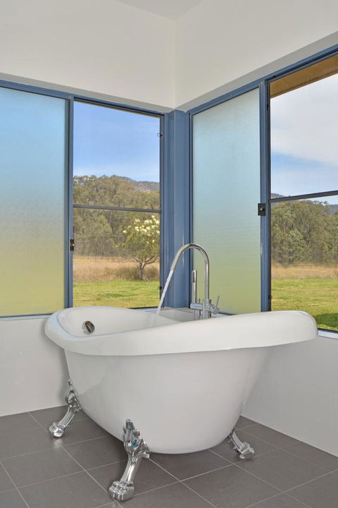 JE Guesthouse, Central To All The Hunter Valley Has To Offer - Perths Hotel 26