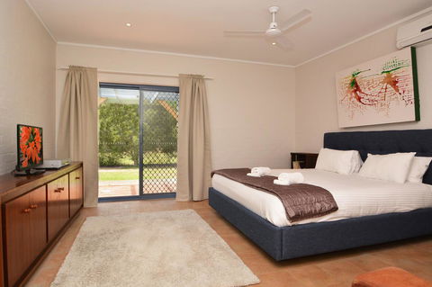 JE Guesthouse, Central To All The Hunter Valley Has To Offer - Perths Hotel 16