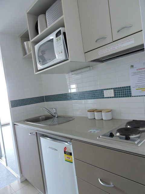 BASE Holidays - Ettalong Beach Premium Apartments - Perths Hotel 21