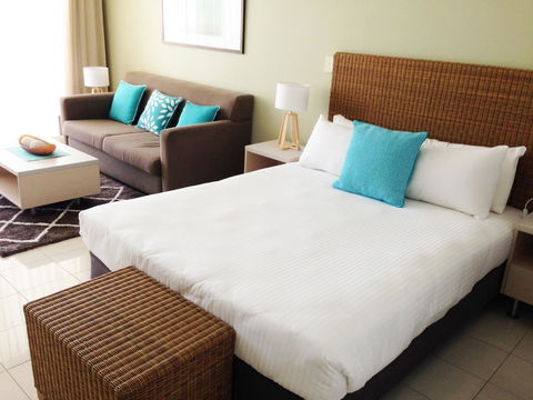 BASE Holidays - Ettalong Beach Premium Apartments - Perths Hotel 38