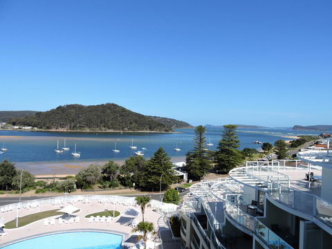 BASE Holidays - Ettalong Beach Premium Apartments - Perths Hotel 19