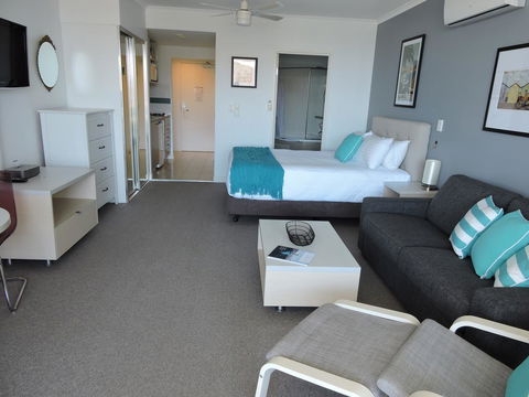 BASE Holidays - Ettalong Beach Premium Apartments - Perths Hotel 18