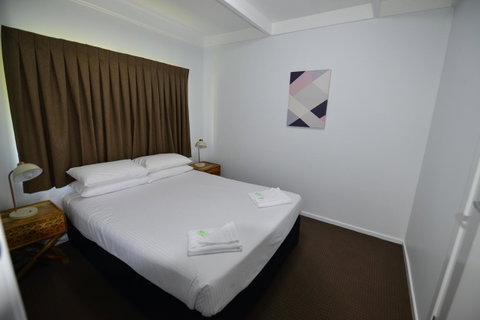 City Centre Apartments - Perths Hotel 0
