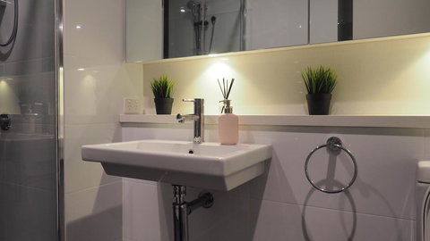 Sky Garden Olympic Park - Perths Hotel 36