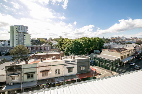 The Urban Newtown - Perths Hotel 17