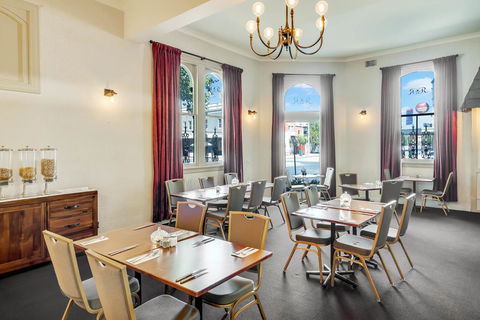 Prince Of Wales Hotel - Perths Hotel 22