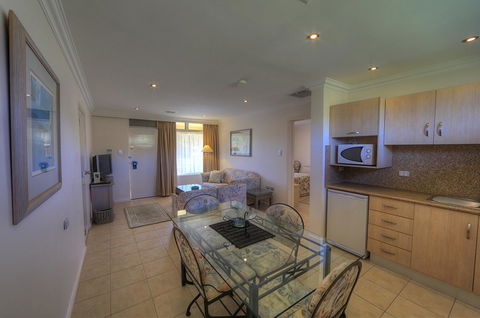 Cooma Motor Lodge Motel - Perths Hotel 25