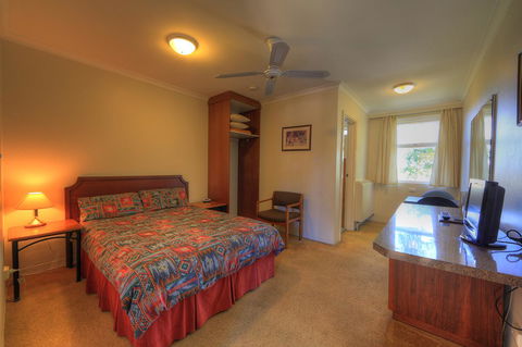 Cooma Motor Lodge Motel - Perths Hotel 3