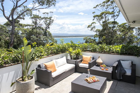 Bannisters By The Sea Mollymook - Perths Hotel 11