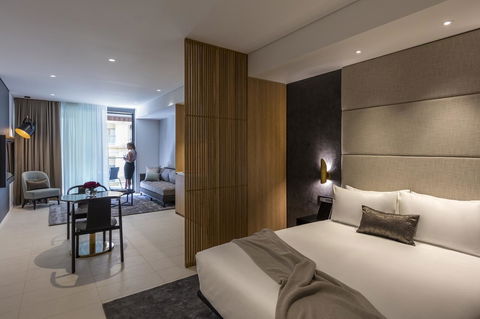 SKYE Suites Sydney - Perths Hotel 27