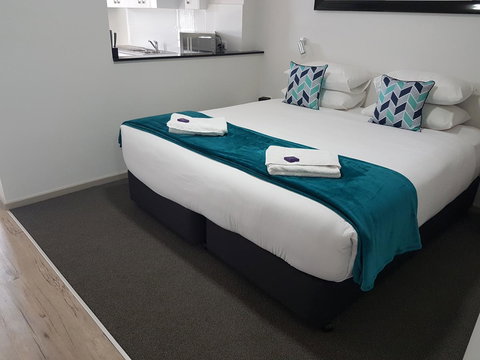 Hamilton On Beaumont - Perths Hotel 21