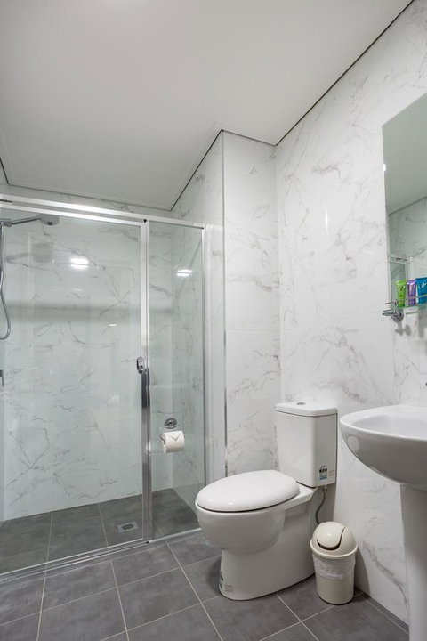 Hamilton On Beaumont - Perths Hotel 22