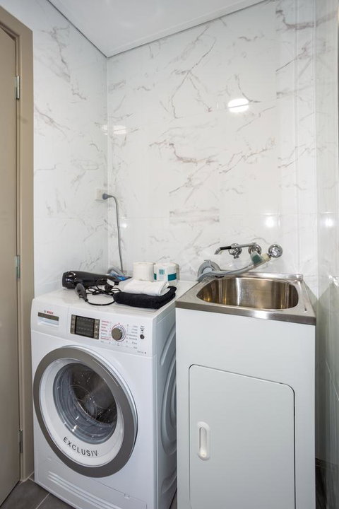 Hamilton On Beaumont - Perths Hotel 6