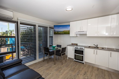 Hamilton On Beaumont - Perths Hotel 42