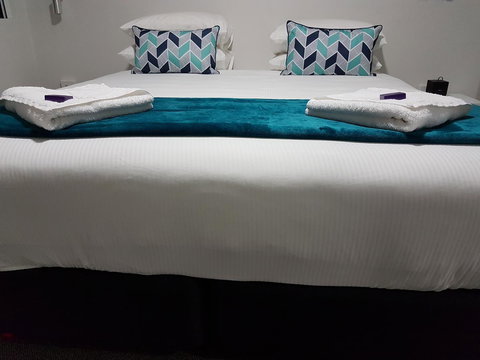 Hamilton On Beaumont - Perths Hotel 14