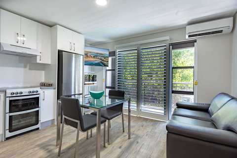 Hamilton On Beaumont - Perths Hotel 34