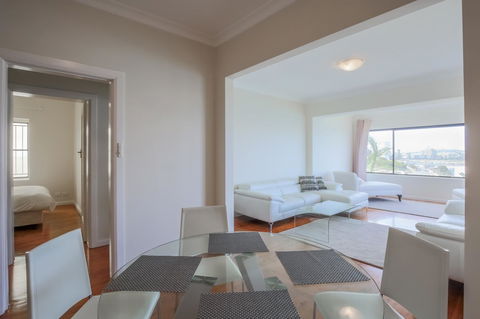 Ultimate Bondi Escape #2 - A Bondi Beach Holiday Home - Perths Hotel 7