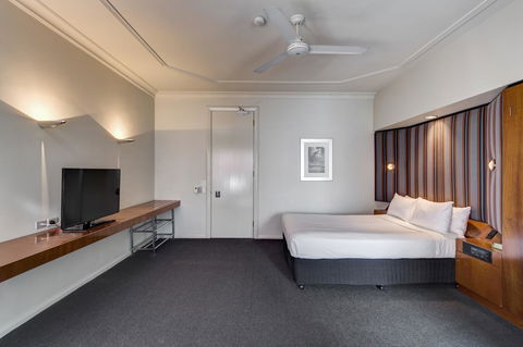 Regents Court Sydney - Perths Hotel 4