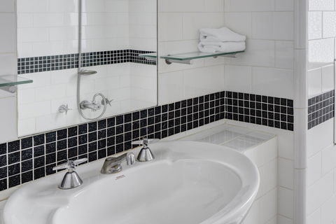 Regents Court Sydney - Perths Hotel 33