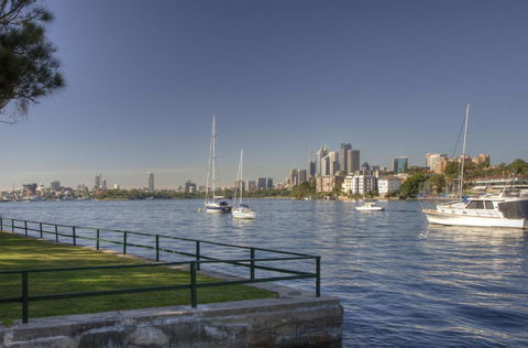 Summery, Spacious 4 Bed Home In Kurraba Point - Perths Hotel 20