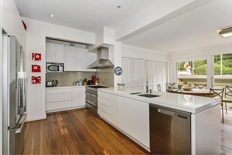 Summery, Spacious 4 Bed Home In Kurraba Point - Perths Hotel 1