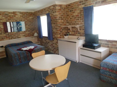 Mollymook Surfbeach Motel & Apartments - Perths Hotel 24