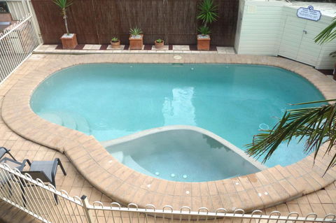 Mollymook Surfbeach Motel & Apartments - Perths Hotel 9