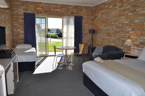 Mollymook Surfbeach Motel & Apartments - Perths Hotel 1
