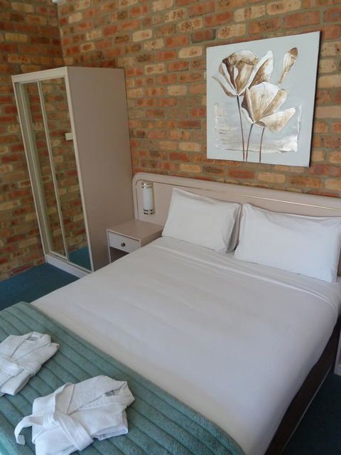 Mollymook Surfbeach Motel & Apartments - Perths Hotel 12