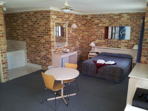 Mollymook Surfbeach Motel & Apartments - Perths Hotel 5