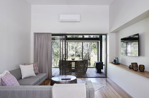 Elements Of Byron - Perths Hotel 4