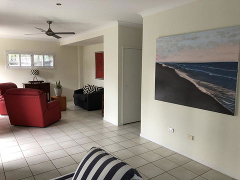 Suranadi Beach House 1 - Perths Hotel 12